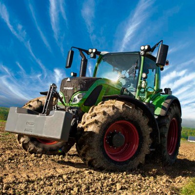 Колісні трактори Fendt 700 Vario